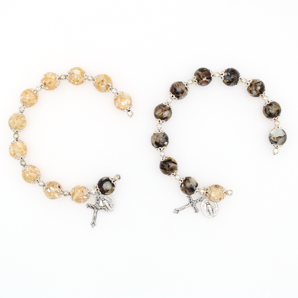 Trachus Shell - Mother of Pearl Bead Bracelet with Miraculous Medal and Crucifix
